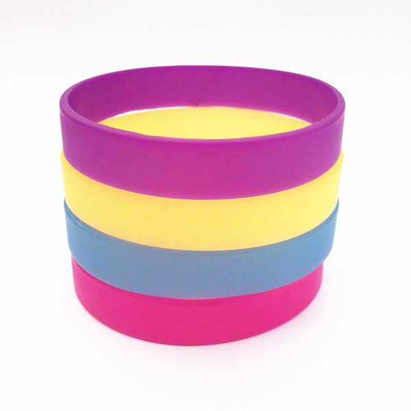 UV Sensitive Color Changing Silicone Bracelet