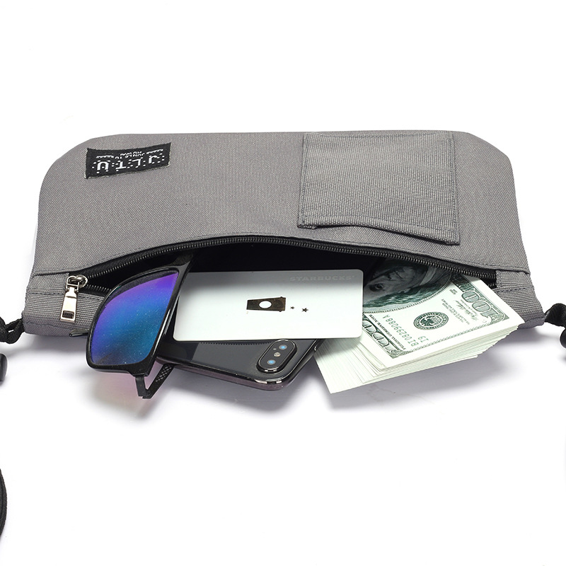 Waterproof Thickened Nylon Passport Bag With Customized Logo