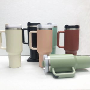 40 OZ Large Capacity Car Bottle  with Handle