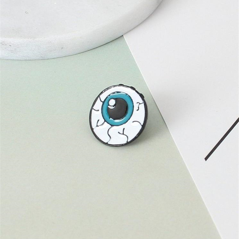 Brain Eyeball Teeth Heart Shape Lapel Pin
