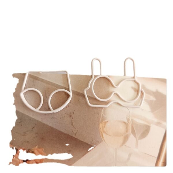 4 in 1 Underclothes Paperclips Set - Image 2