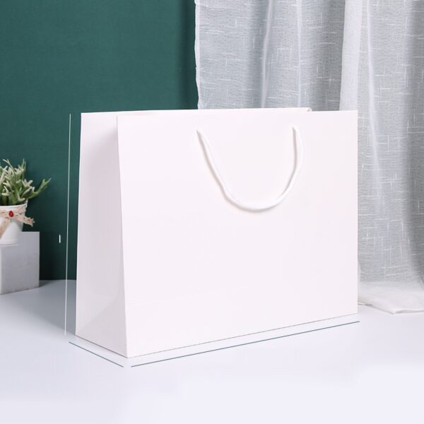 Customized White Card Gift Paper Bags