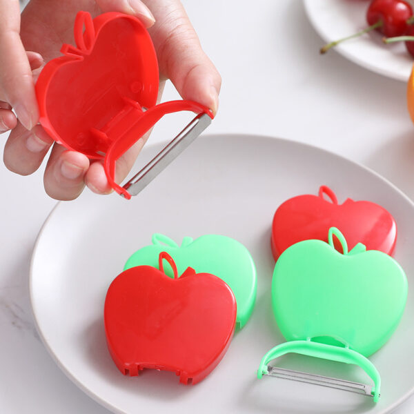 Apple Shaped Folding Peeler - Image 2