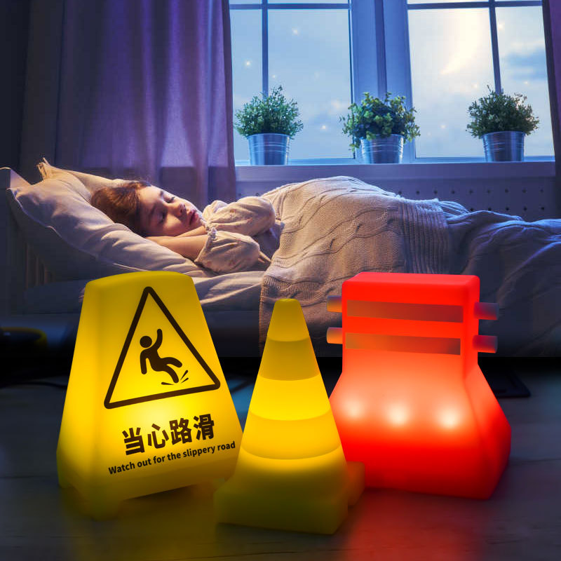 Ice-cream Cone Roadblock Shaped Pat Lamp