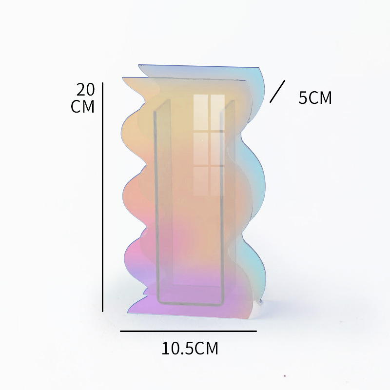 Customized Dazzling Wavy Acrylic Vase