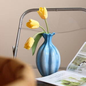 Customized Retro Blue Ceramic Vase